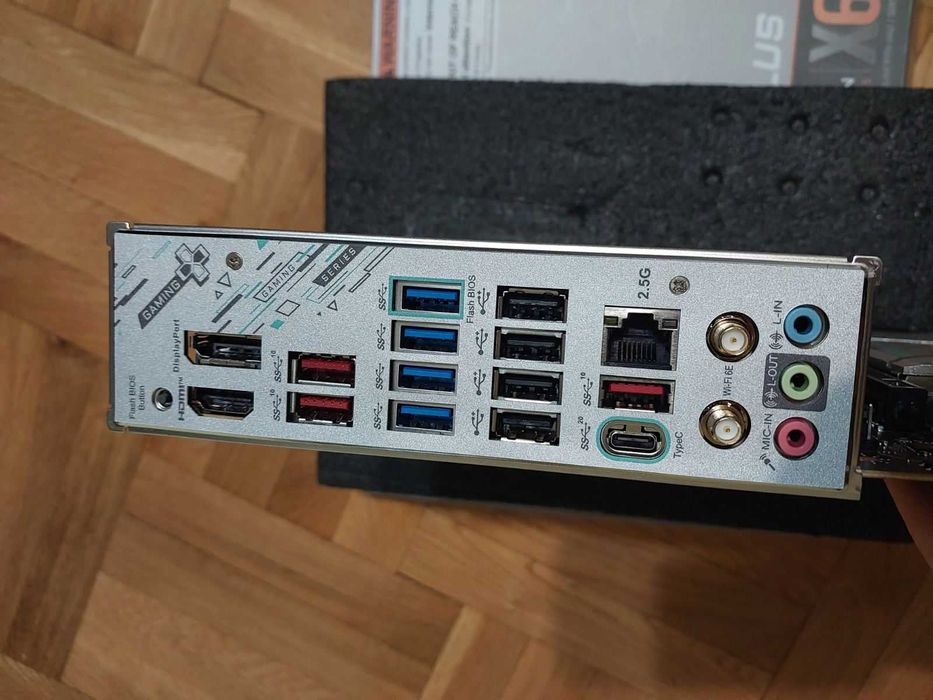 MSI X670E Gaming Plus Wi-Fi