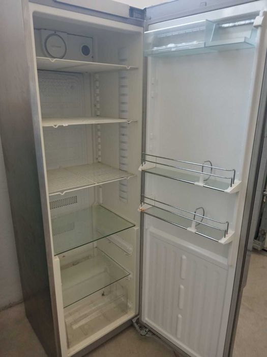 Хладилник либхер