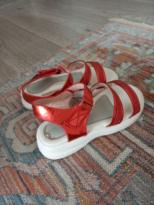 Сандали 26-27 размера