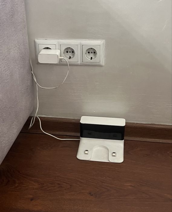 Продам робот пылесос б/у. Рабочий