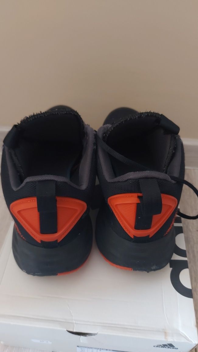 Маратонки Adidas