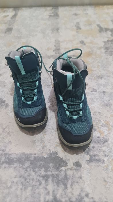 Bocanci drumetie Decathlon, 38