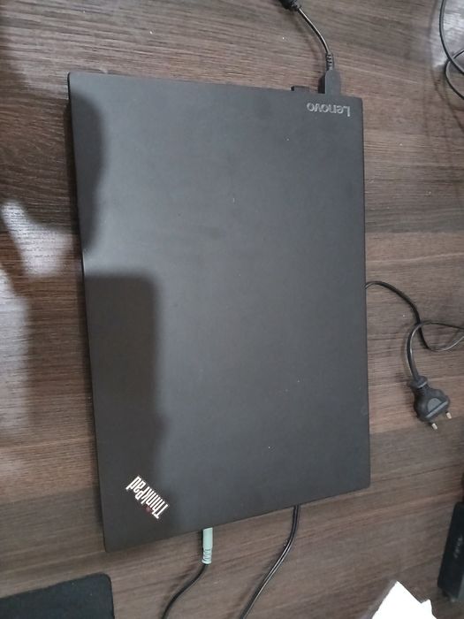 Notebook sotiladi SROCHNA