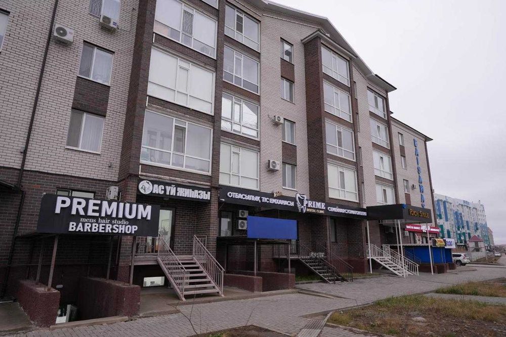 Сдам коммерческое помещение 120м2, м/н Батыс 2 на первой линии!