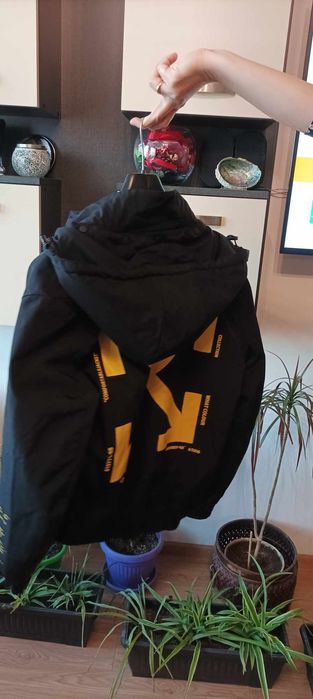 Черно Яке Off-White