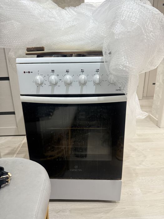 Продам плиту GRETA (духовка ок, конфорки слабые)