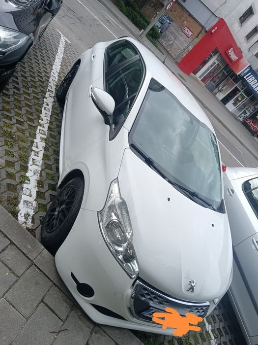 Peugeot 208 automata