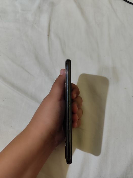 Iphone X 64gb  с подарък калъф