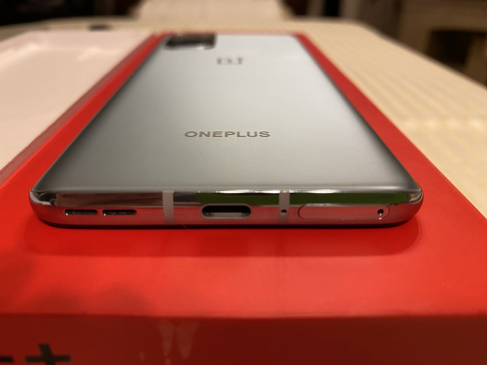 Oneplus 8T ca nou!