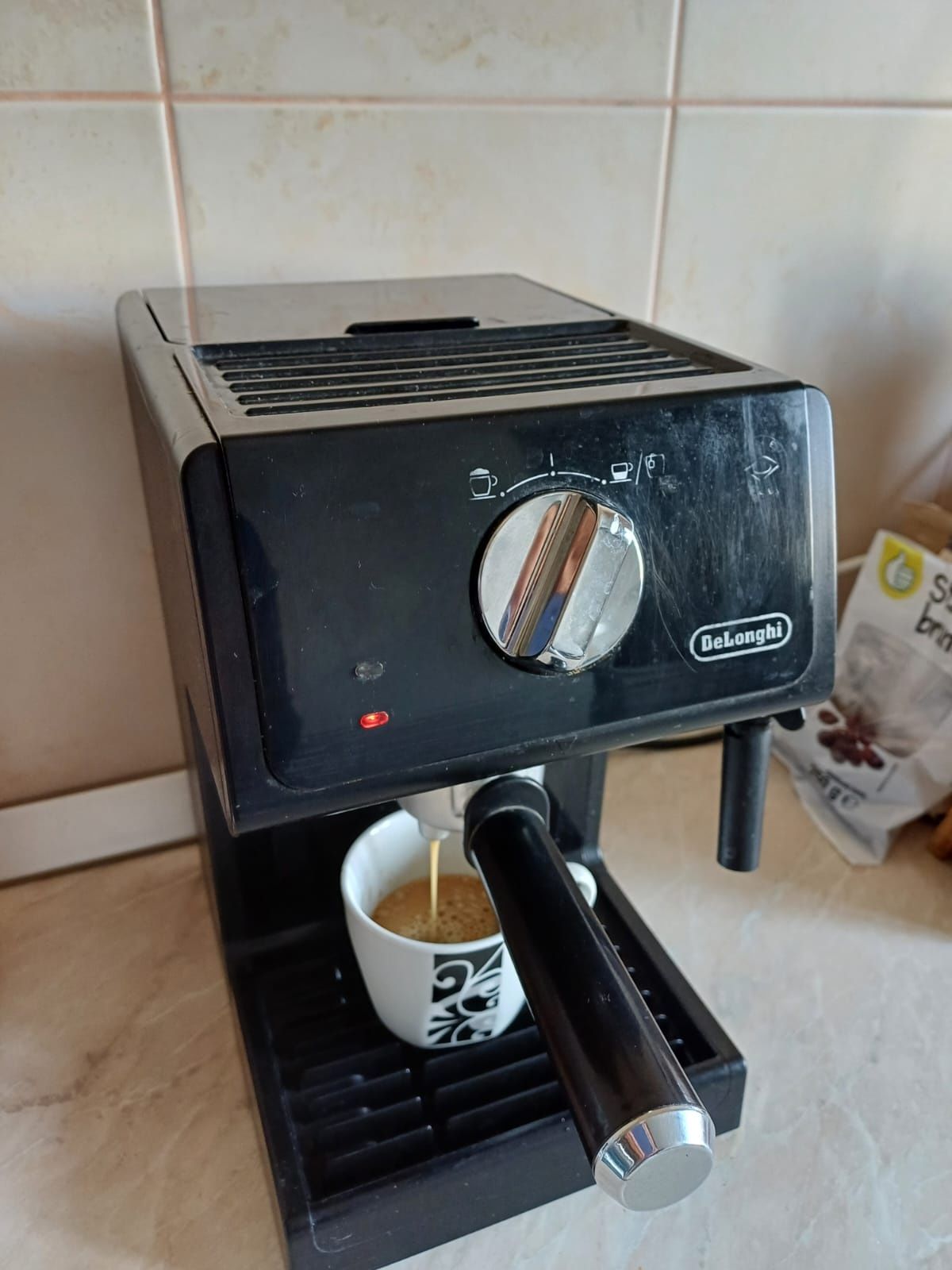 Automat cafea espresso DeLonghi