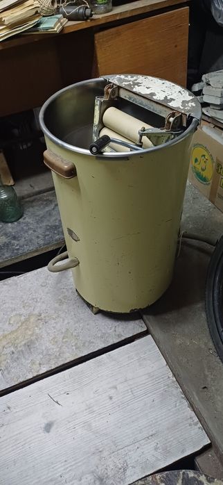 Продам стиральную ,машинку Алматинка