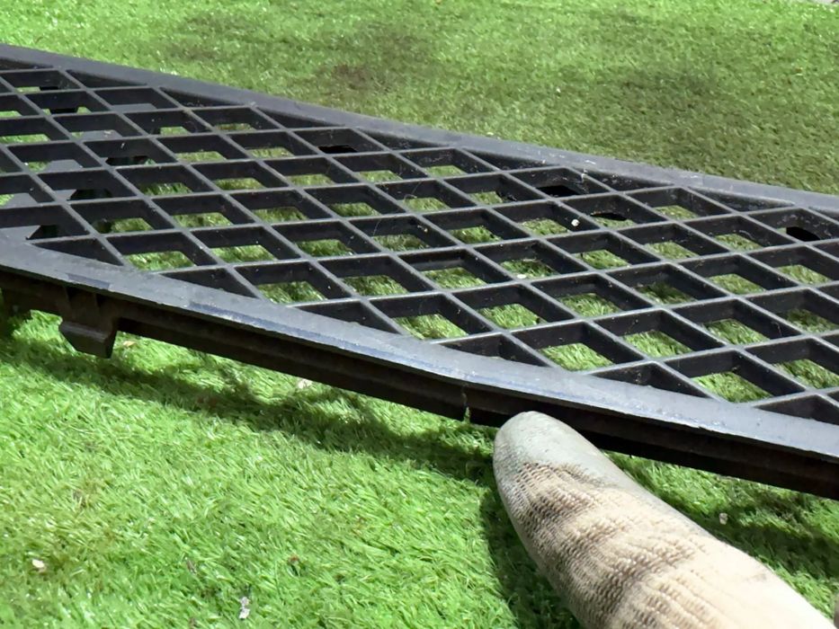 GRILA BARA FATA (X2) BMW SERIA 5 F10 F11 520D SE TOURING 2.0 DIESEL 2011 COD OEM 7200700 / 7231860 / BREAK 2010-2017