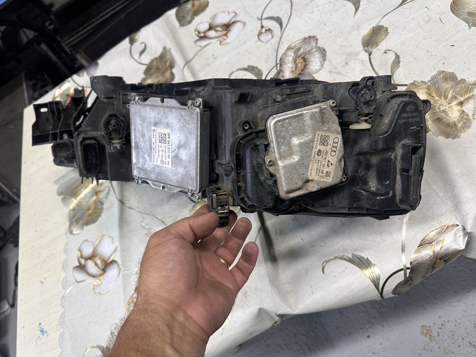 Far stânga full led audi q7.4m.cod:4m0941033.