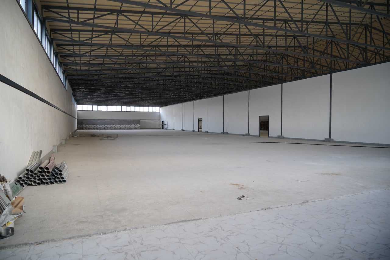 Аренда/продажа оптовых павильонов 1400–3200 м² (25 000 сум за 1м²)