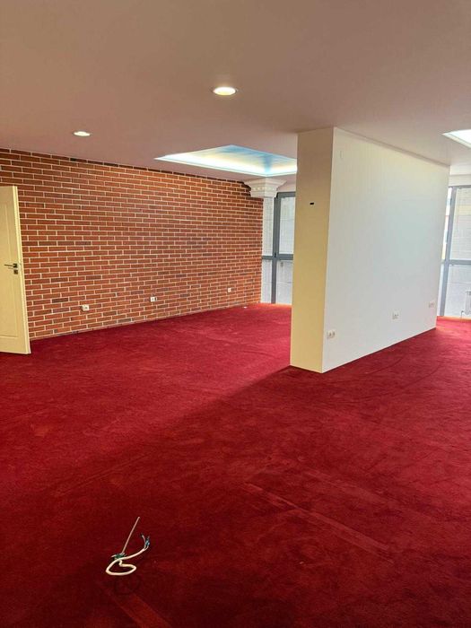 Отдава офис в ж.к.Младост-2