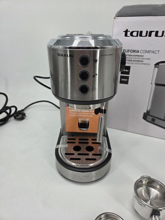 Чисто нова кафемашина TAURUS EUFORIA COMPACT 20бара 1350вата