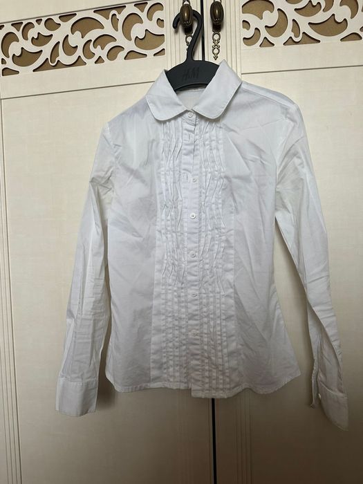 Новый Детские кофточки лет 9-10 фирменные