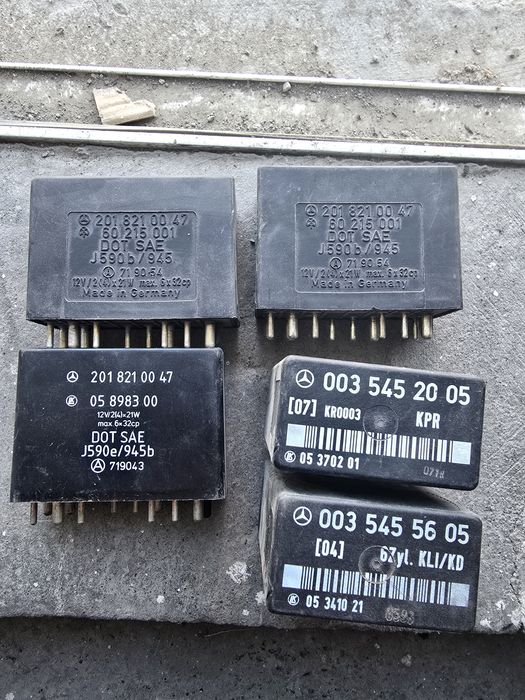 Реле предохранитель мерседес 190-124