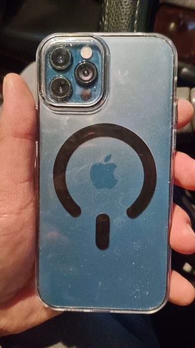 Apple 12 pro состояние хорошее все в оригинале