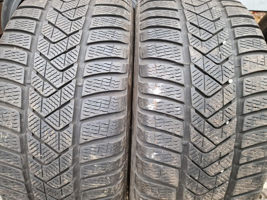 Anvelope 235/45R18 marca Pirelli, M+S, DOT 2021,6 mm