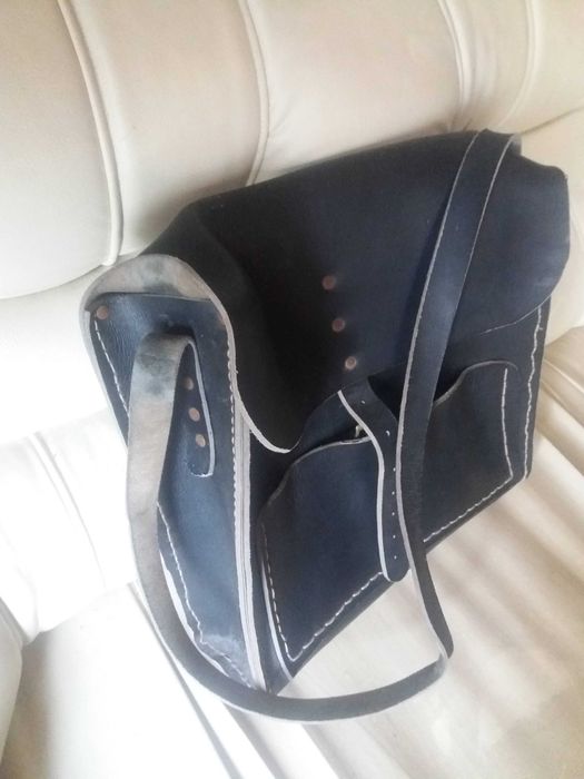 Антикварна кожена чанта