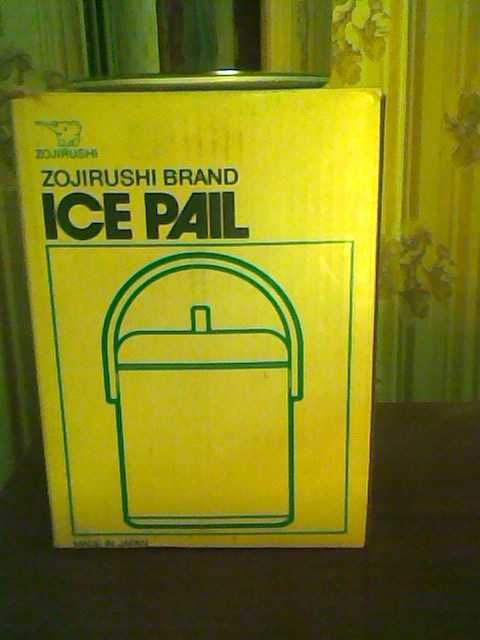 Ведёрко для льда (бренд Zojirushi, Япония) в упаковке