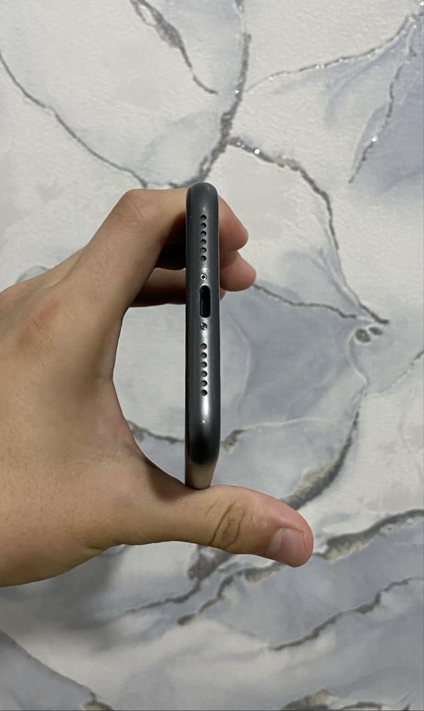 iphone 11 ideal.