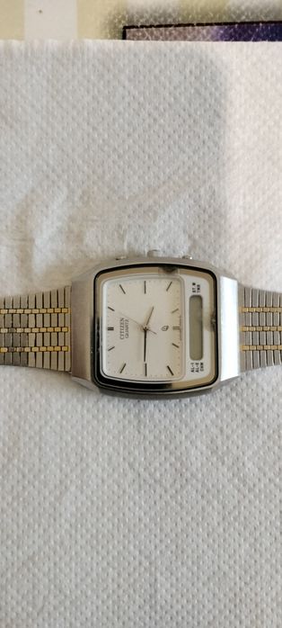 Vind ceasuri, bărbătești și de dama