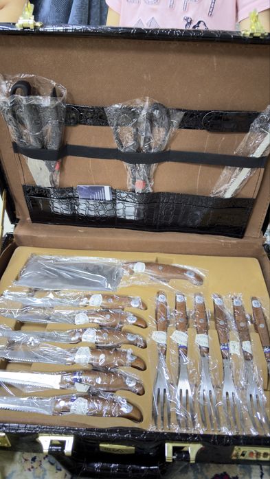 Продам набор ножей