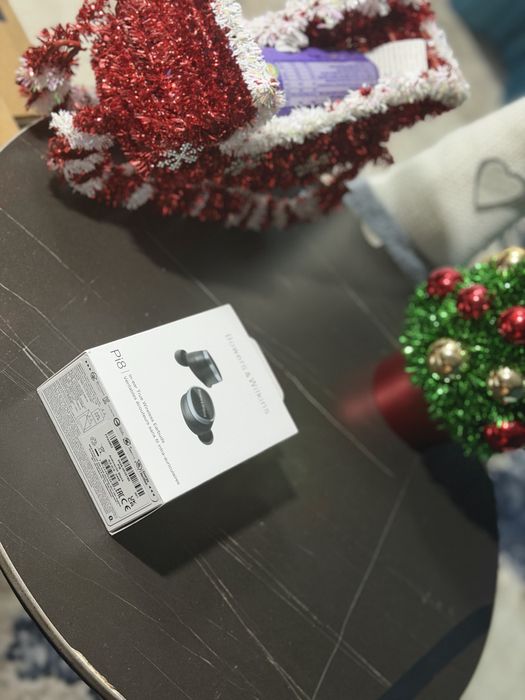 Casti Bower Wilkins  Pi8 , Wireless Earbuds , sigilate noi.