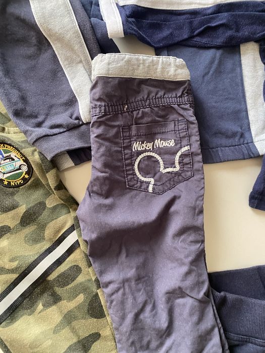 Lot de haine pt baieti purtate de cateva sunt in sfare fiarte buna