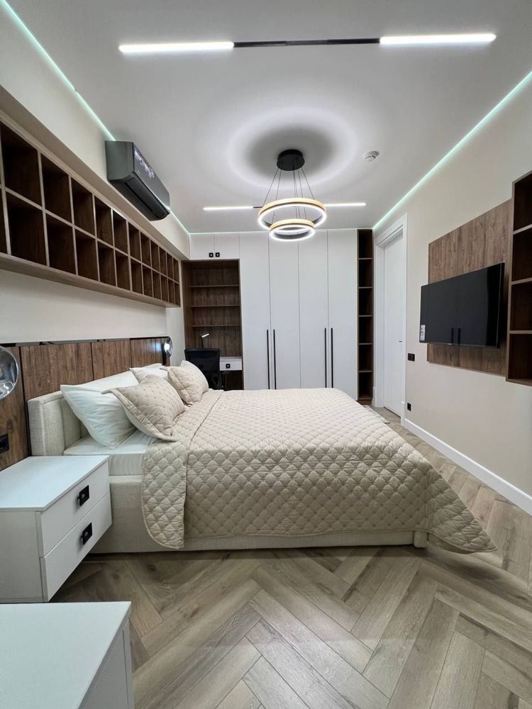 Продаётс СРОЧНО 2х кв. ЖК «NRG U-Tower»,52м2+8м2.Ор-р Дружба Народов.