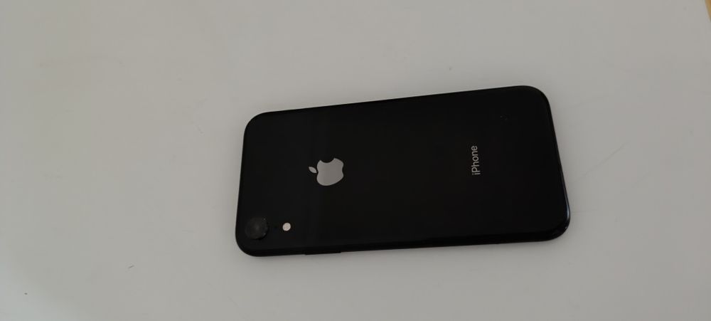 Продам Айфон Xr  128гб