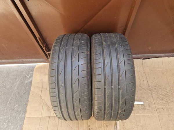 2 Bridgestone R18 225/40
летни гуми
DOT2516