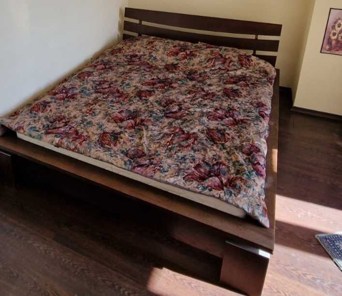 Продавам Гардероб и спалня