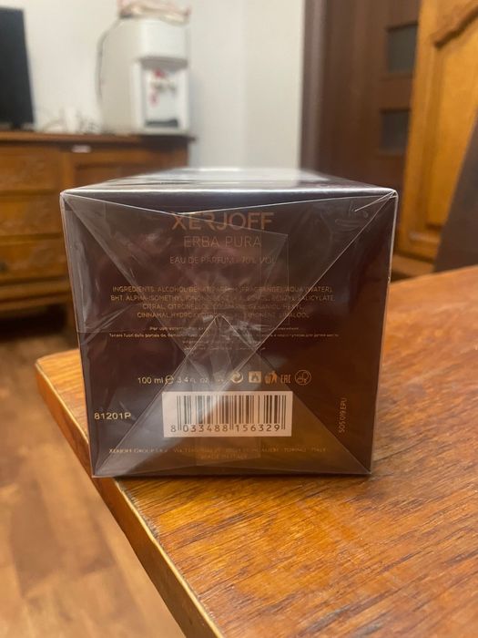 Vand parfum Xerjoff Erba Pura