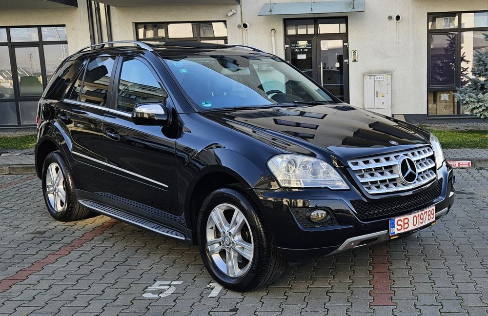 Vand sau schimb Mercedes ML 350 facelift 4MATIC 2011