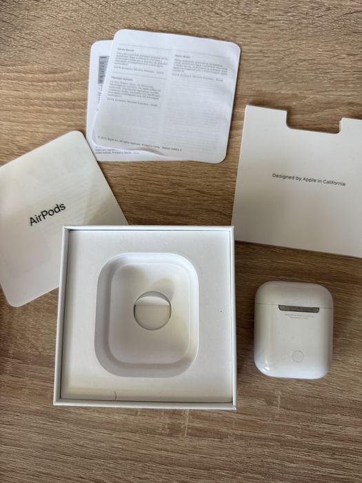 Слушалки Airpods