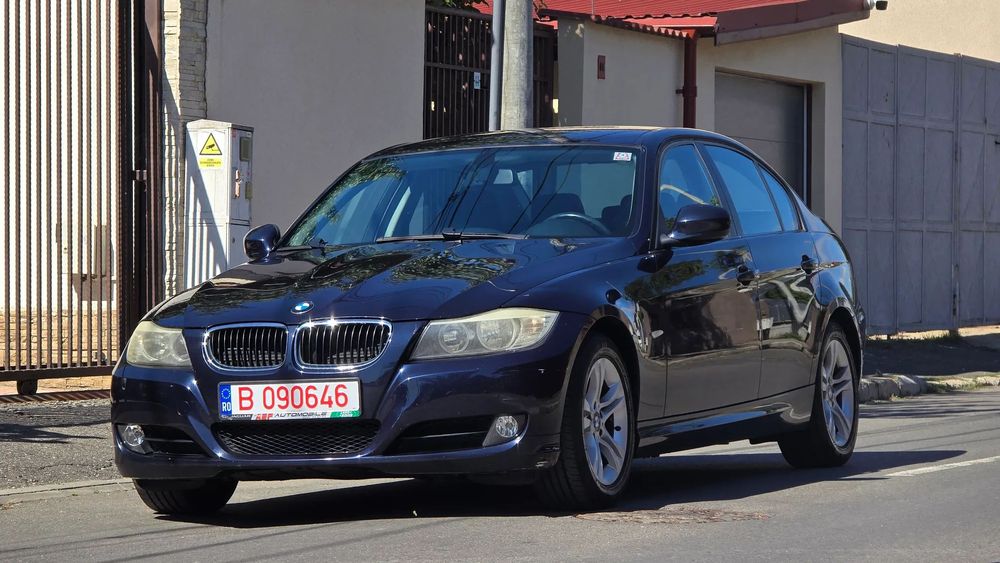 BMW Seria 3 e90 Facelift, Navigatie, Senzori parcare, Climatronic dublu, Pilot