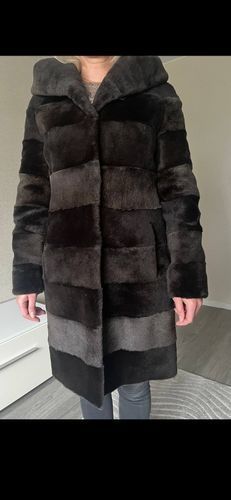 Продаётся шуба в отличном состоянии 50-54 размер