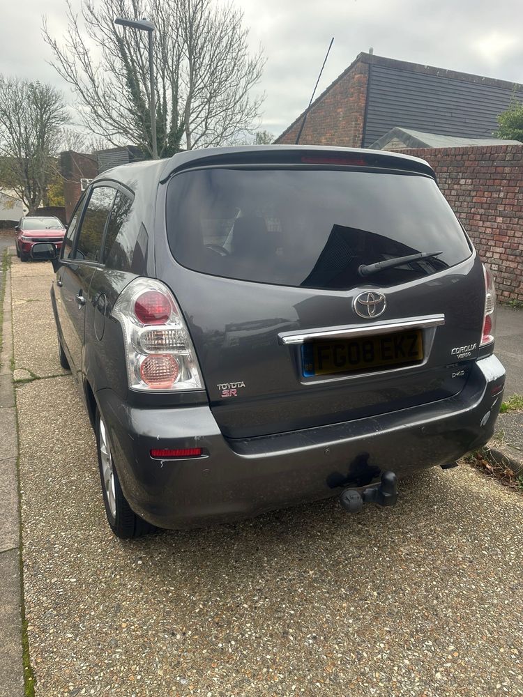 Haion stop stanga dreapta piese toyota corolla 2 facelift 2008 2.2 d4d