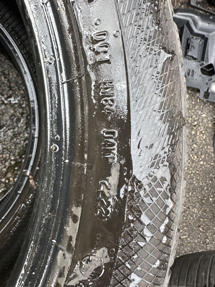 Зимни гуми Continental 235/50/19