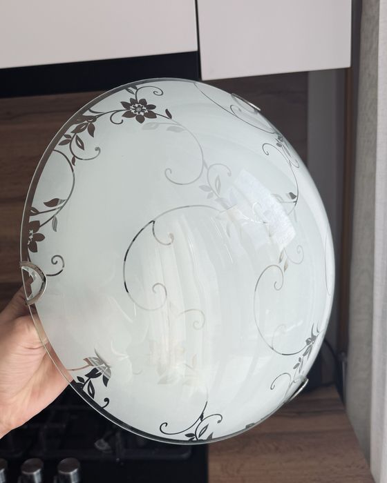 Потолочный светильник