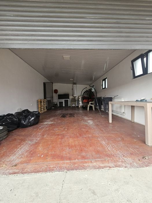 Casa de vanzare la gata