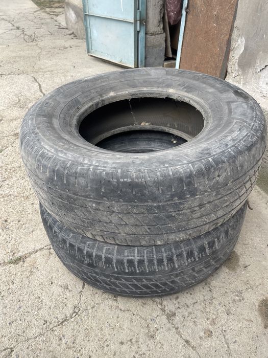 Летные автошины б/у две штук