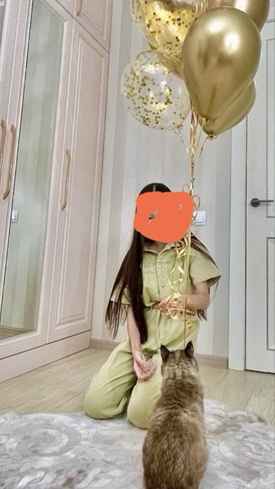 Продам джинс комбинезон длинный из Х/б произ Zara девочке 10-14 лет