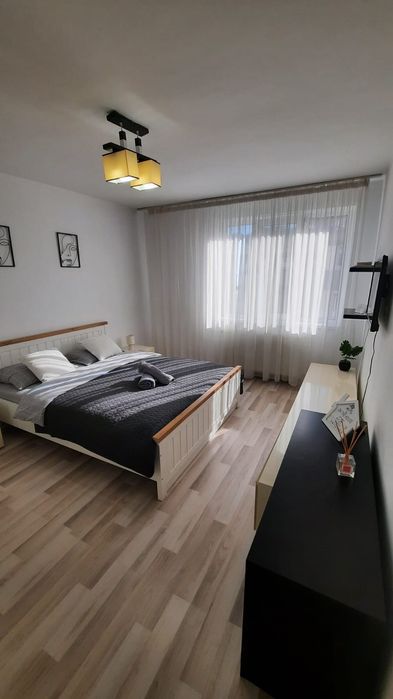 Inchiriez apartament in regim hotelier 2 camere