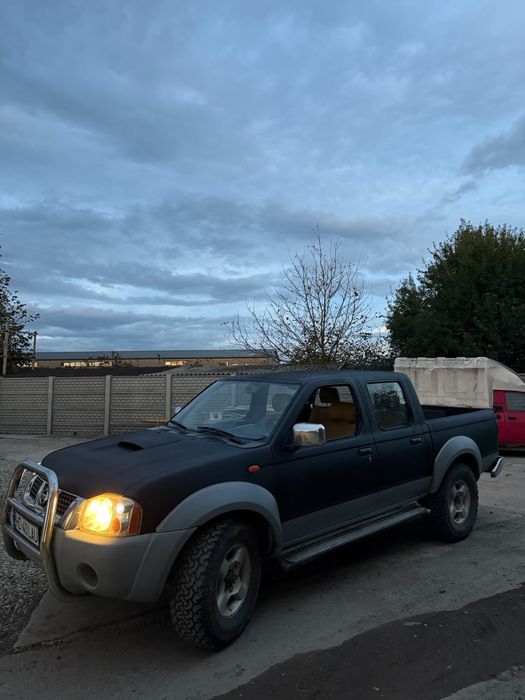 Nissan Navara D22
