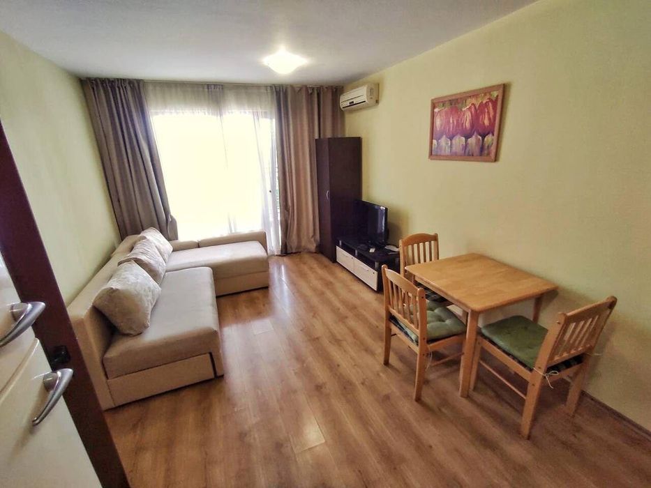 Продава се Двустаен апартамент в к.к. Слънчев бряг - 64 кв.м за 1047 €/кв.м - Снимка #1