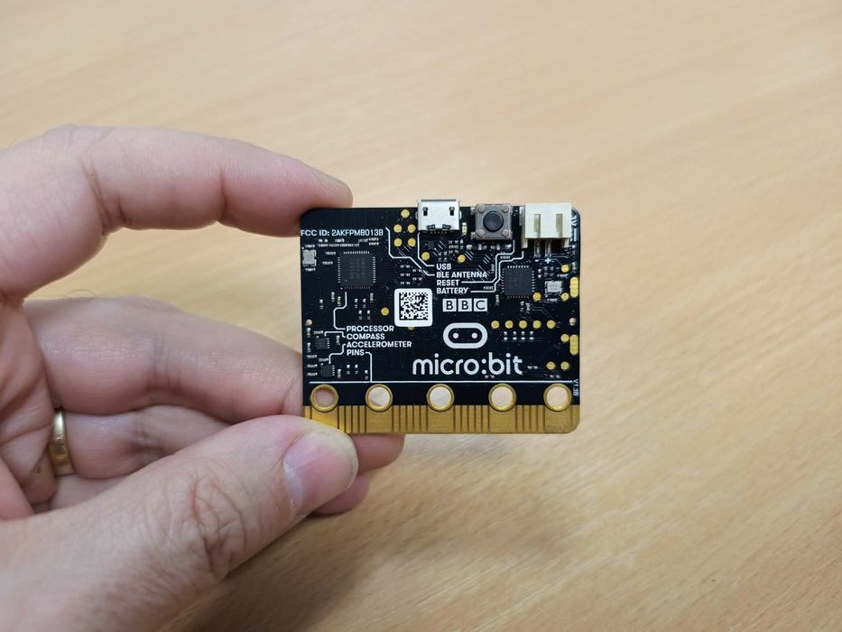 placa de dezvoltare BBC micro:bit